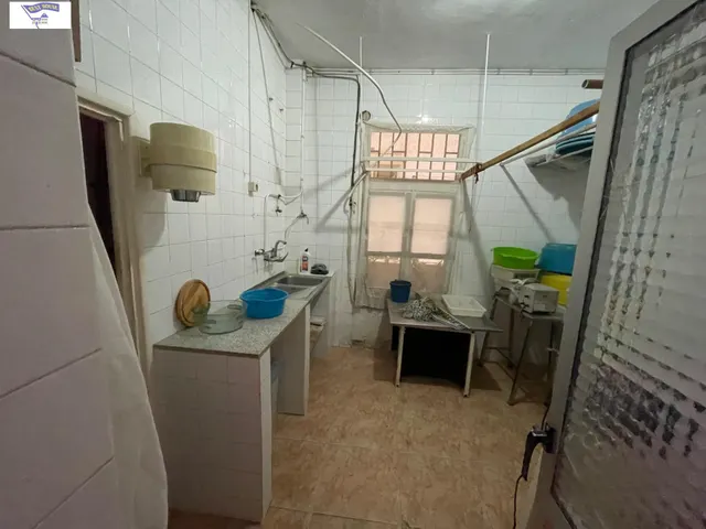 LOCAL ESQUINERO CON POSIBILIDAD DE CONVERSIÓN A VIVIENDA — 6
