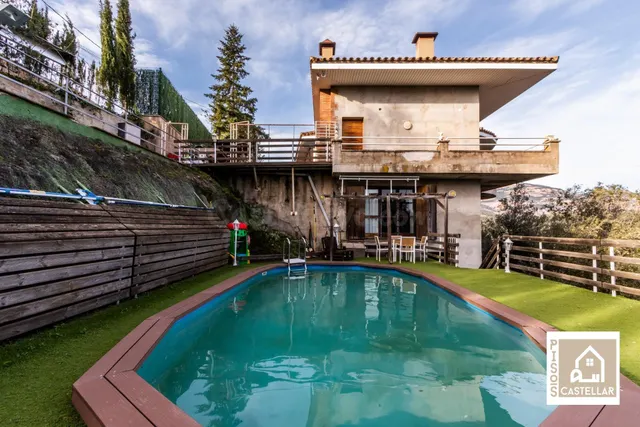 ESPECTACULAR CASA A 4 VIENTOS EN SANT FELIU DEL RACÓ