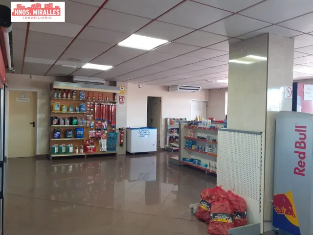 GASOLINERA CON PARCELA, CASA  RESTAURANTE EN MONFORTE DEL CID — 29