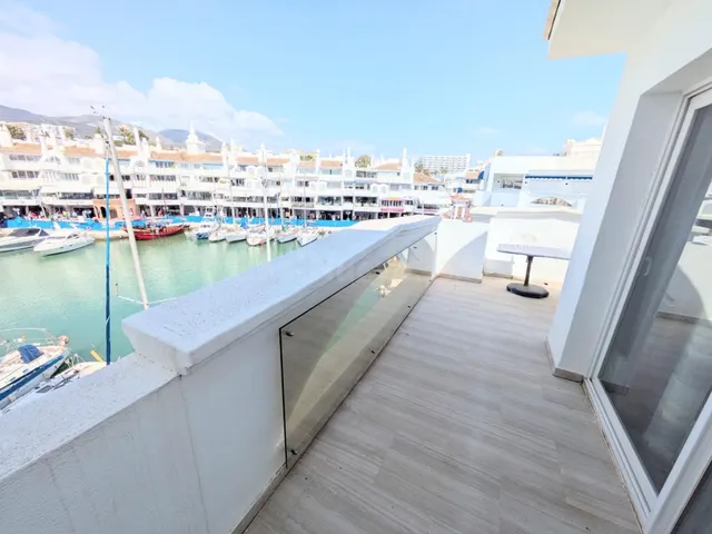 Atico Dúplex en 1a linea de playa - Puerto Marina, Benalmáde - foto 5