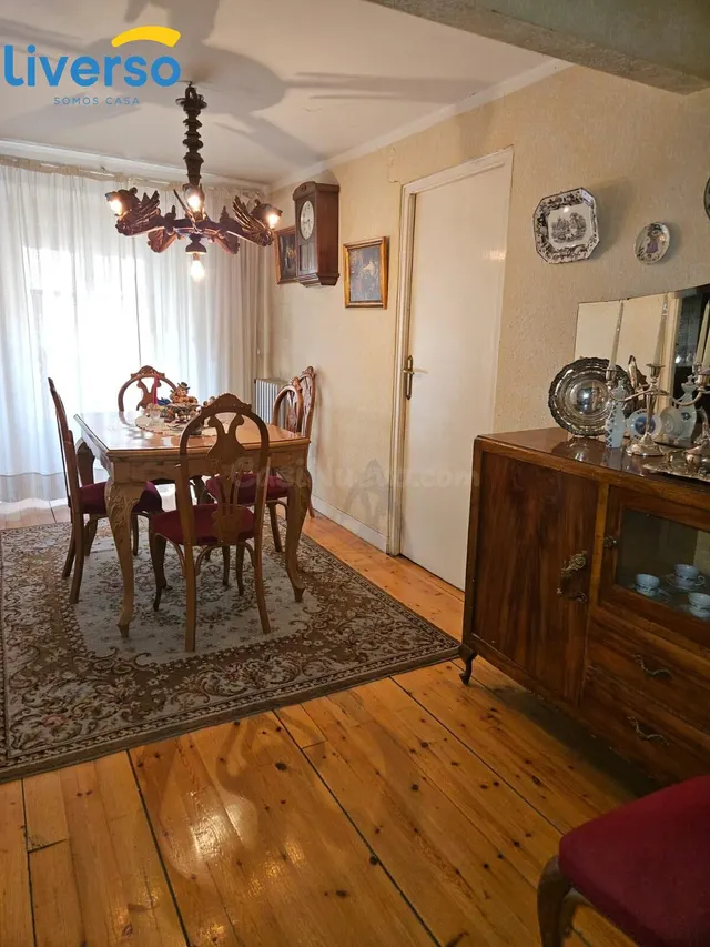 Amplia vivienda con encanto en Pradoluengo, ideal para inver - foto 4
