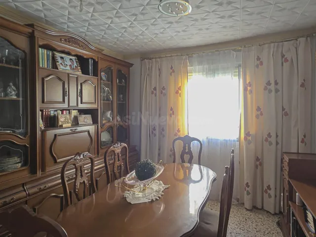 CASA CON GARAJE EN EL CENTRO DE LANJARÓN - foto 5