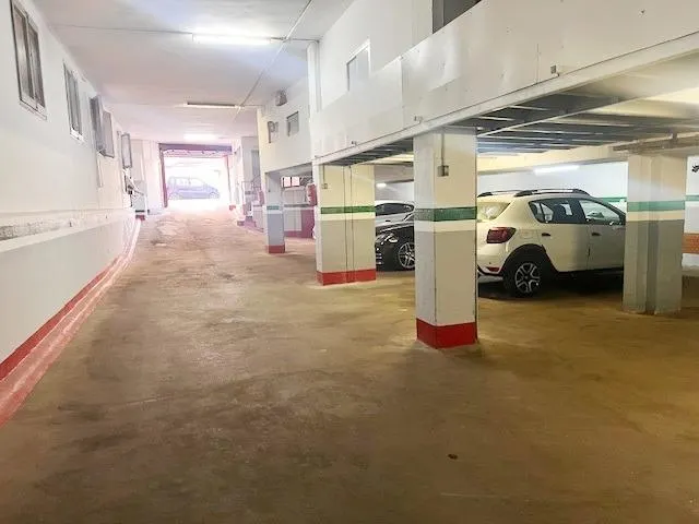 LOCAL COMERCIAL EN CENTRE LES PLANES DE SANT JOAN DESPI — 7