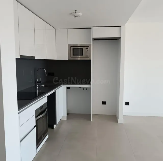 Ático Exclusivo con Vistas a la Playa y Salinas de Calpe — 5