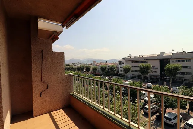 Apartamento con terraza en Empuriabrava — 15