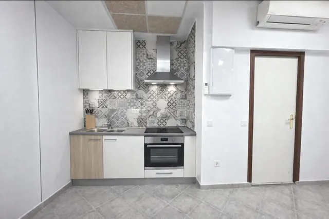 LOCAL CON VIVIENDA INTERIOR. CÉNTRICO EN ARGANDA — 3