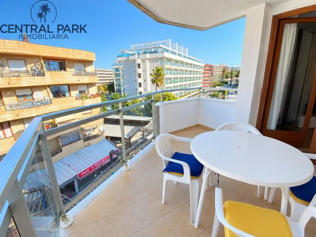 Apartamento en Salou - Licencia Turística HUTT. — 2