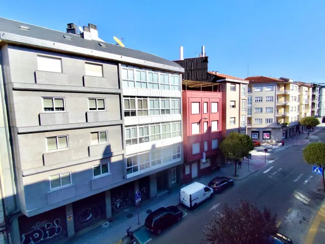 Apartamento en Venta 2 habitaciones y 2 baños - Centro de Orense y campus universitario — 32