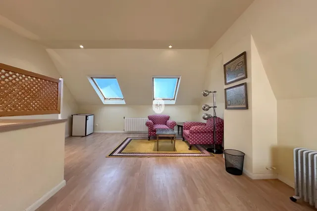 UNA CASA PARA VIVIR Y DISFRUTAR EN FAMILIA — 24