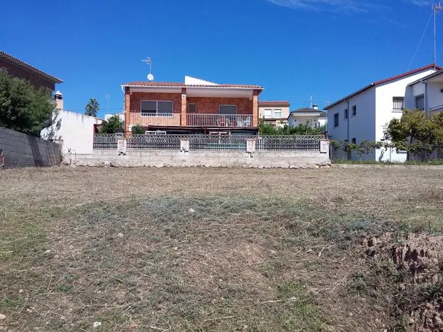 PARCELA A LA VENTA TOTALMENTE LLANA CERCA DEL MAR EN CUBELLES — 2