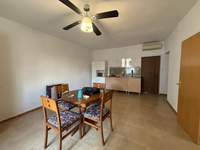 CASA DE PUEBLO CON PATIO — 20