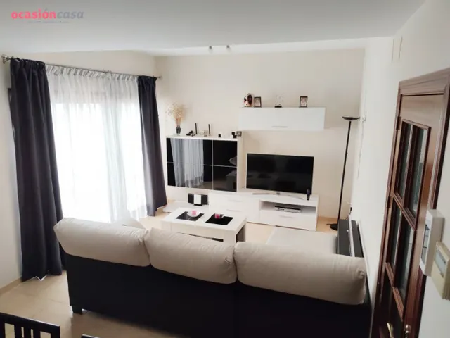 PRECIOSA CASA EN EL CARPIO!! — 33