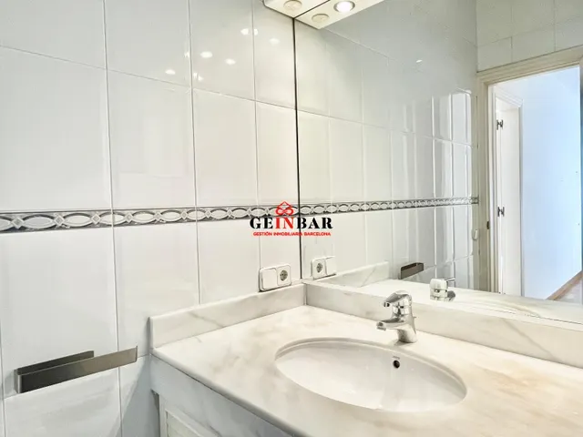 ENCANTADORA VIVIENDA JUNTO A PLAZA KENNEDY — 21