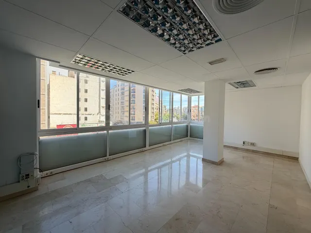 Alquiler de oficina en General riera — 2