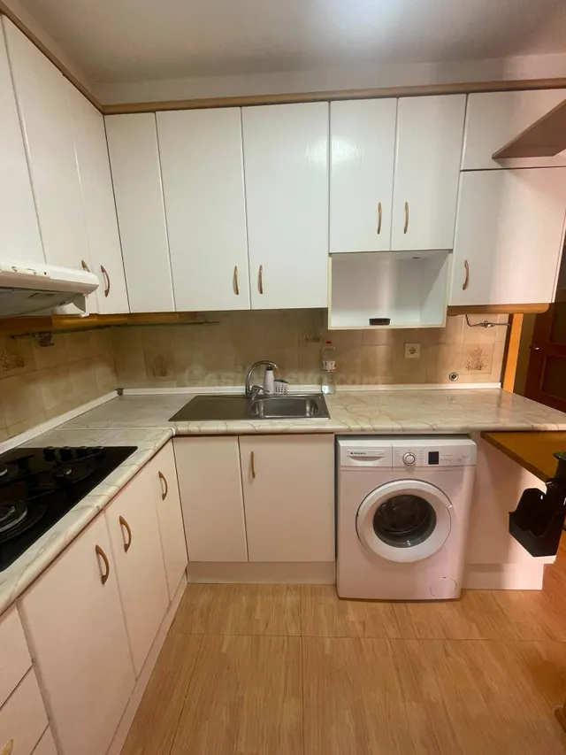 Apartamento con terraza cerca de la playa y la AGA en Santia - foto 5