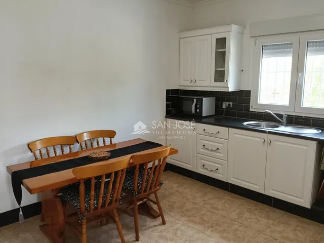 SE VENDE CHALET CON PISCINA EN BUEN ESTADO EN ASPE — 20