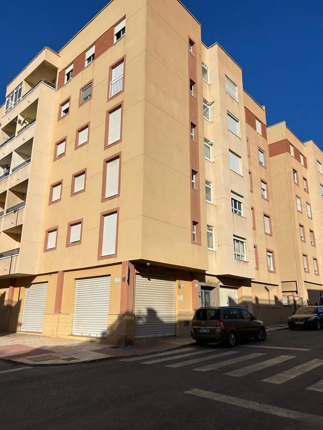 Exclusivo Piso en Puebla de Vícar con Vistas y Comodidades — 12