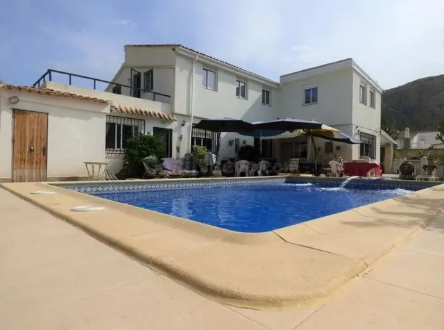 Villa 8 habitaciones en venta - Comunidad valenciana