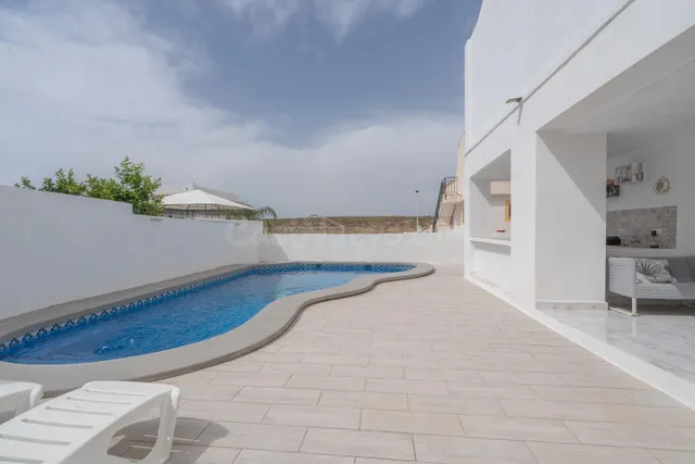 Villa Fortuna Deluxe totalmente reformada de 4 dormitorios y