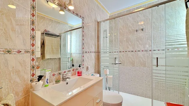 Apartamento Elegante en Ubicación Prime La Zenia — 16