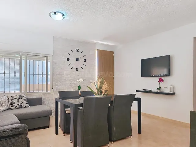 3 habitaciones Y COCHERA A 100 METROS DE LA PLAYA EN LO PAGA