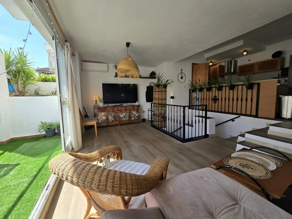NUEVA EXCLUSIVA EN MONTEMAR ✨ PRECIOSO DÚPLEX EN URBANIZACIÓN DE ESTILO ANDALUZ