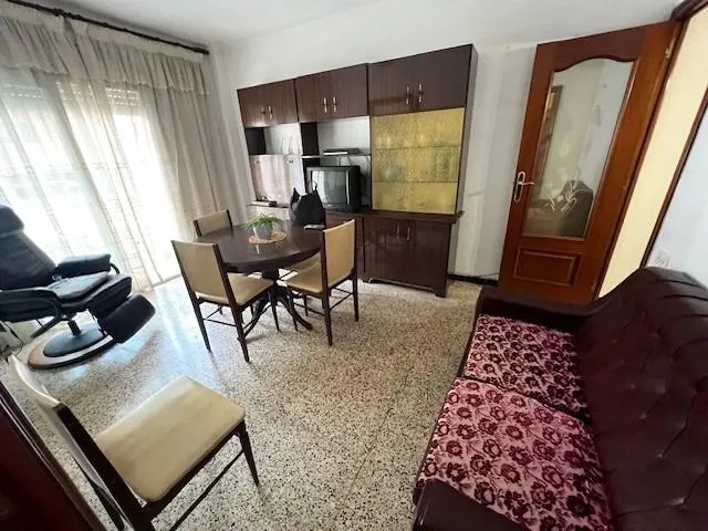 PISO  CON PARKING EN VENTA EN ESPLUGUES , C/ VIDAL I RIBAS — 18