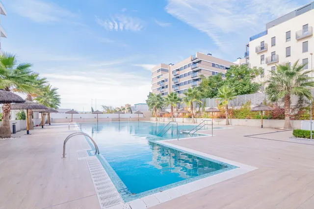 Apartamento premium de gran calidad de 1 dormitorio en torre noga del barrio de albayda con una terraza con vistas panoramicas — 44
