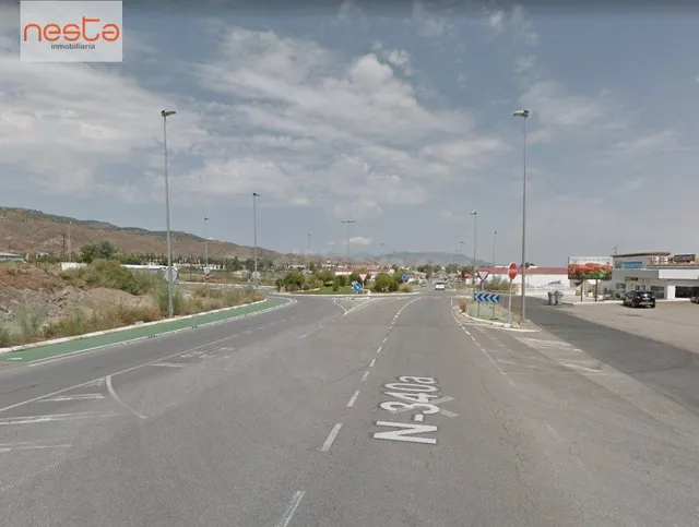 SOLAR USO TERCIARIO EN LA ZONA DEL HOSPITAL - foto 2