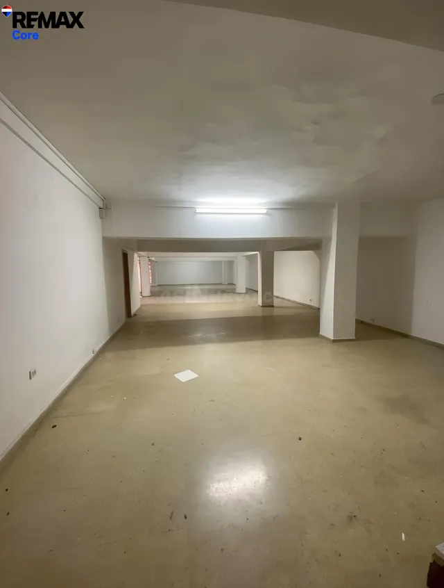 Gran Local Comercial de 180 m2 en Zona Colón (Cáceres) – ¡Pr