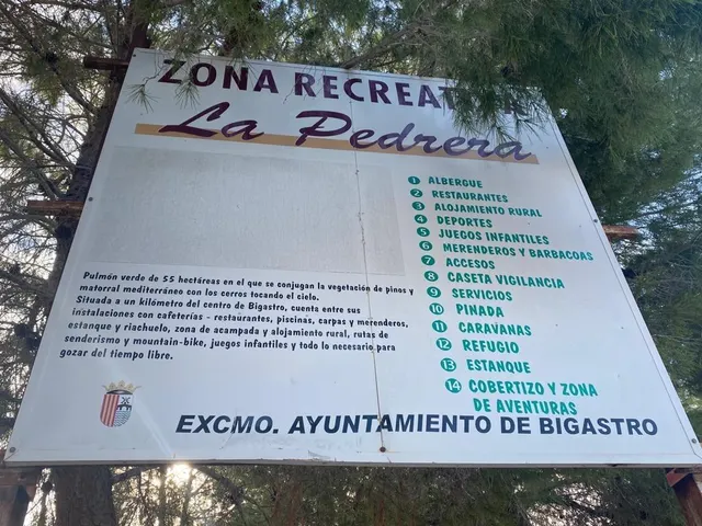Terreno rústico 6.552m2 con una casa — 10