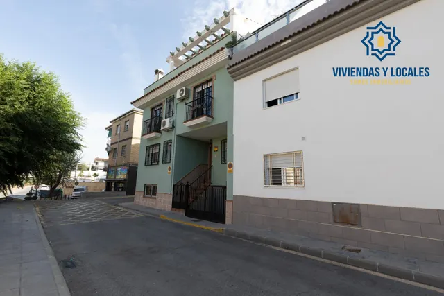 Casa independiente a 5 minutos de Granada en buen estado para entrar a vivir — 46