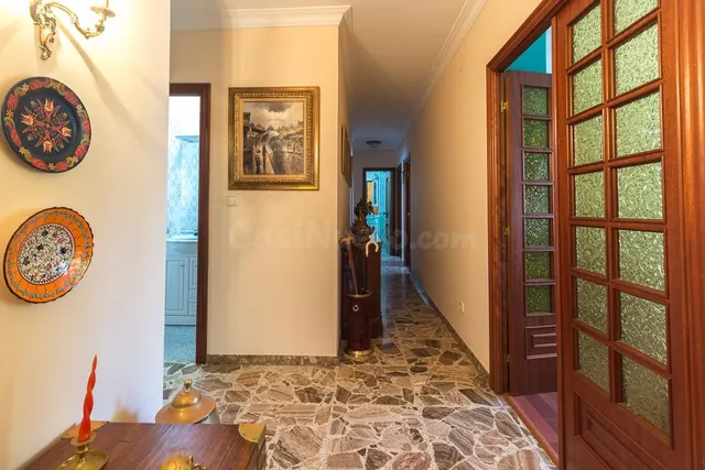 ¡Amplio Piso Reformado en el Corazón de Mugardos! ✨ - foto 3