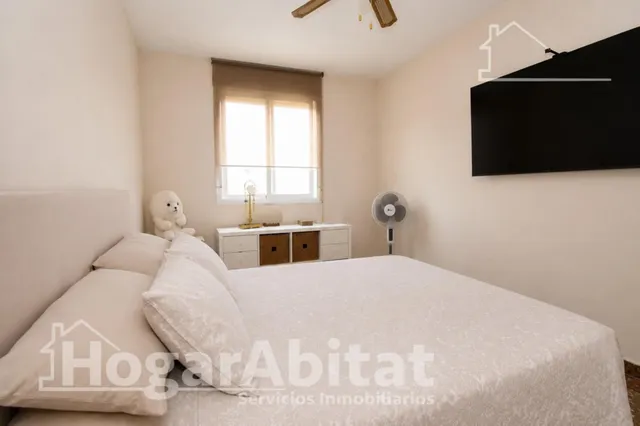 PRECIOSO ÁTIO CON TERRAZA Y TRES BALCONES — 18