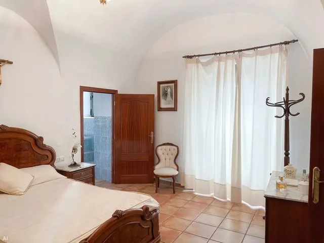 Imponente edificio histórico de 810 m2 con gran patio en casco histórico de Arroyo de San Serván — 17