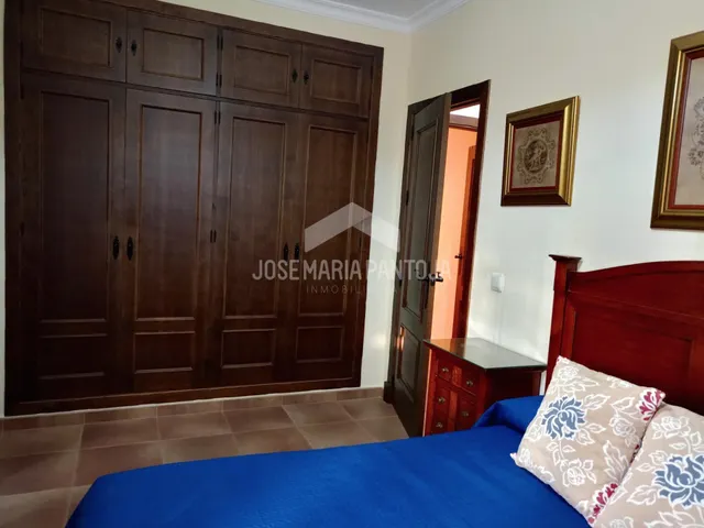 CHALET CON PISCINA EN JUNTA DE LOS RIOS — 25