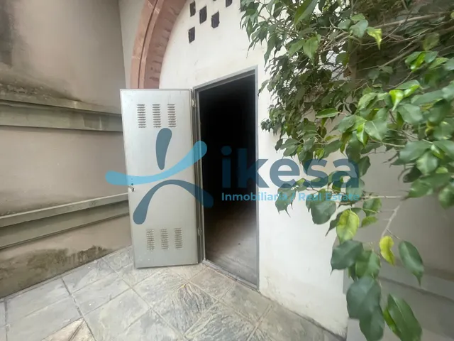 Venta de Local Comercial en Torredonjimeno, Jáne. — 12