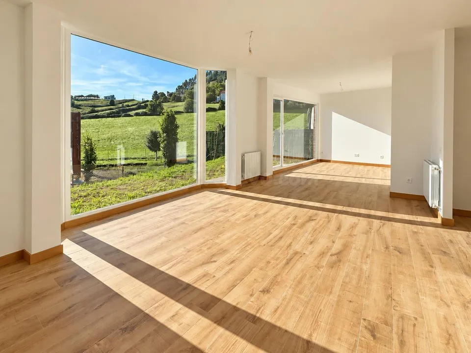 CHALET A ESTRENAR EN MORTERA : LUZ, DISEÑO Y CALIDAD