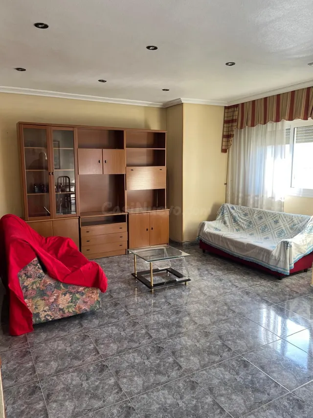 Piso de 96 m2 en Calle Ancha, Molina de Segura — 105.000 € — 2