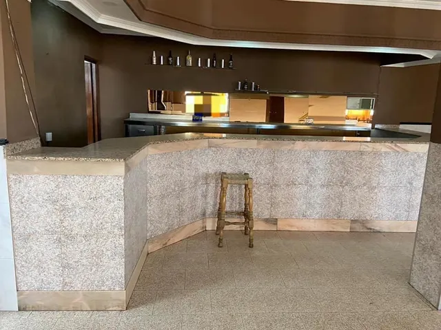LOCAL Y BAR A UN PRECIO ÚNICO, UBICADO EN LA ZONA DE LA GOTE - foto 2