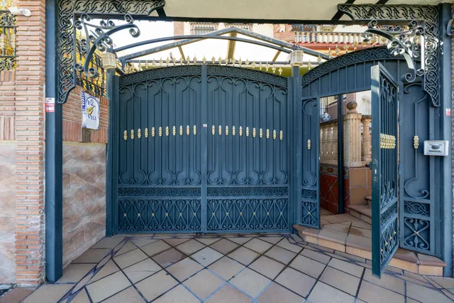 FANTÁSTICO CHALET JUNTO AL PTS — 40