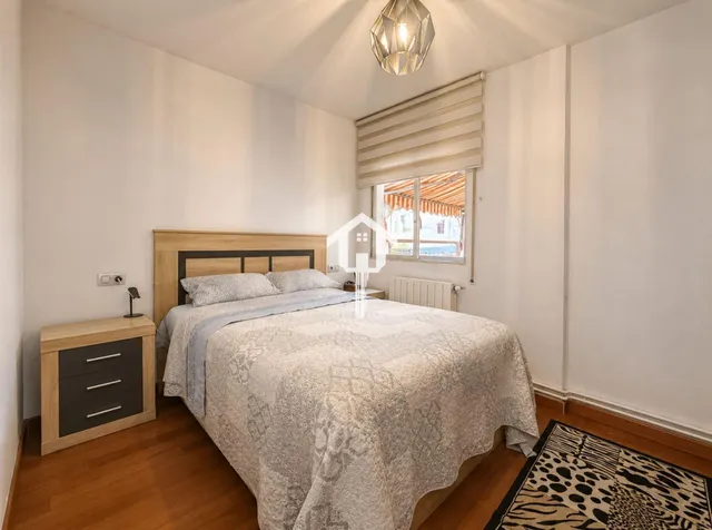 Espectacular piso de 3 habitaciones con patio y aire acondicionado en zona campoamor de Alicante — 33