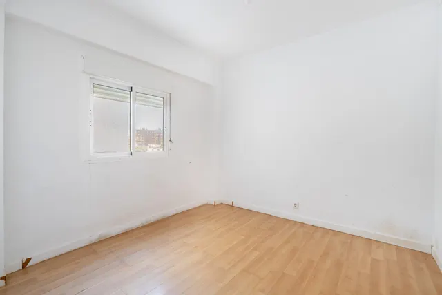 Piso en Venta en Ciudad Jardín, Almería - Oportunidad Única — 15