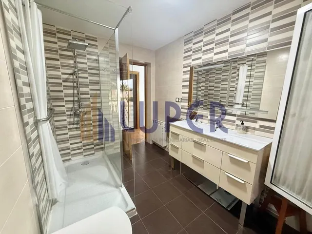 Chalet en San Vicente del Raspeig, zona Canastell con 2 viviendas — 22