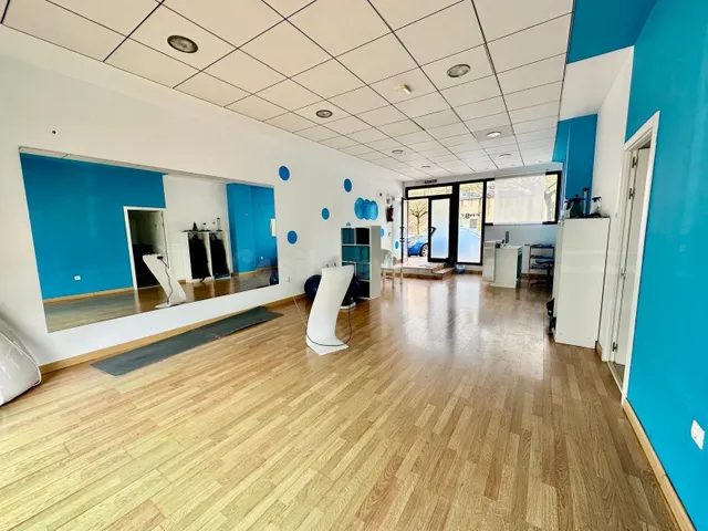 VENTA DE LOCAL COMERCIAL IDEAL PARA GIMNASIO - foto 4