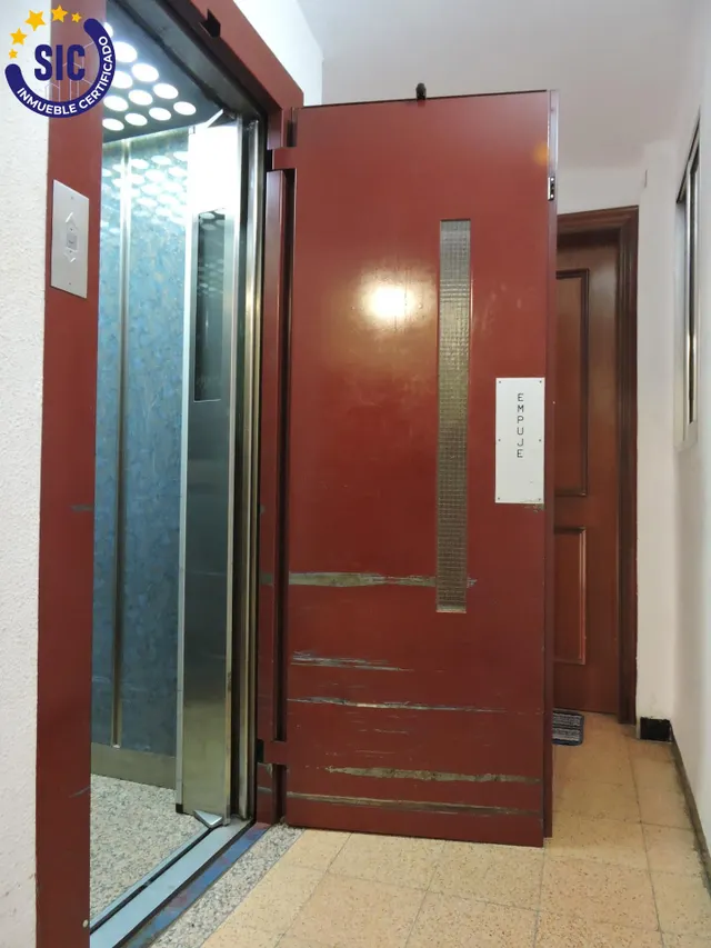Piso en venta en Benicalap de 3 habitaciones, con terraza y balcón — 18