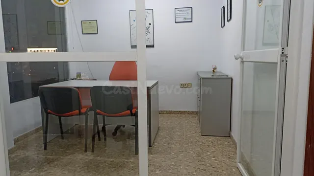 ¡¡ LOCAL ZONA ARENAL, VENTA POR JUBILACION!! - foto 5