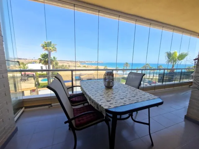 PLAYA FLAMENCA En primera línea del mar, apartamento espacio