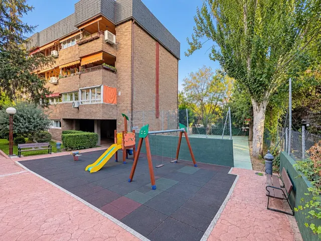 Exclusiva vivienda de 3 dormitorios con terraza en Majadahonda Centro — 40