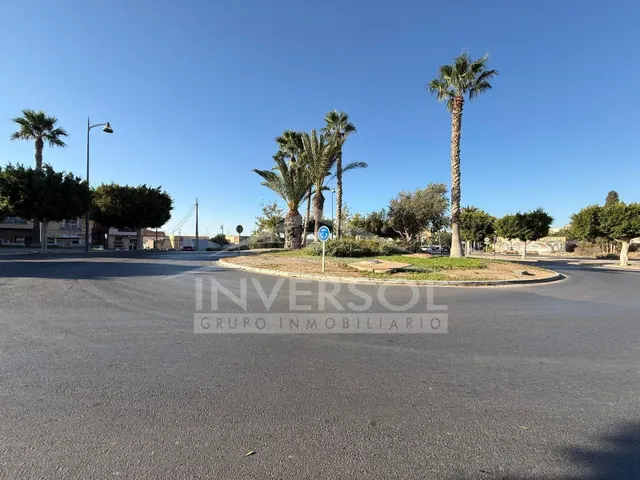DÚPLEX ADOSADO EN BARRIO DE LOS NARANJOS, SANTA MARÍA DEL ÁG